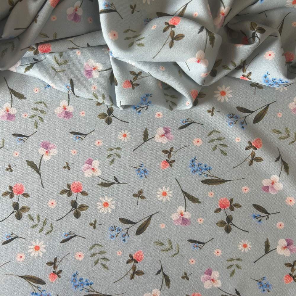 Tecido Estampado Viscoseda Flores ao Vento - Atacado