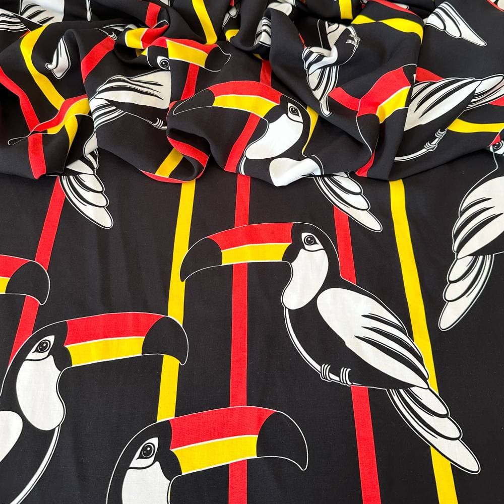 Tecido Estampado 100% Viscose - Tucanos Brasil