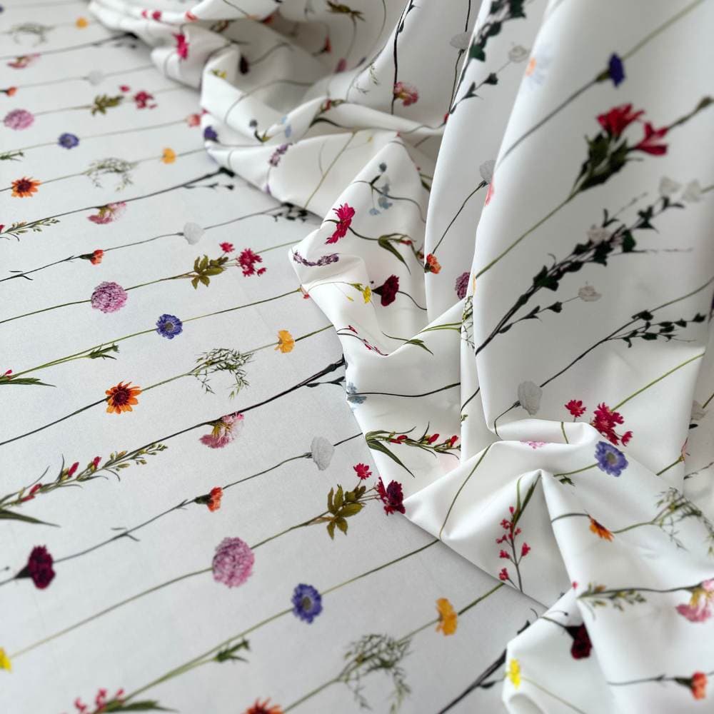 Tecido Estampado Viscoseda Arranjos de Primavera - Atacado