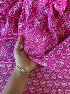 Tecido Laise Bordada Bi Color Rosa Chock - LIVE 