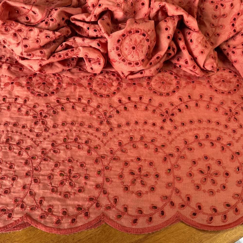 Tecido Laise de Algodão Bordado - Terracota