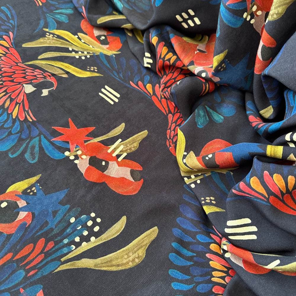 Tecido Estampado 100% Viscose - Tucanos e Guaraná
