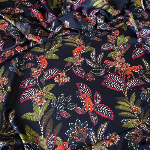 Tecido Estampado Crepe Elise - Festa de Caju