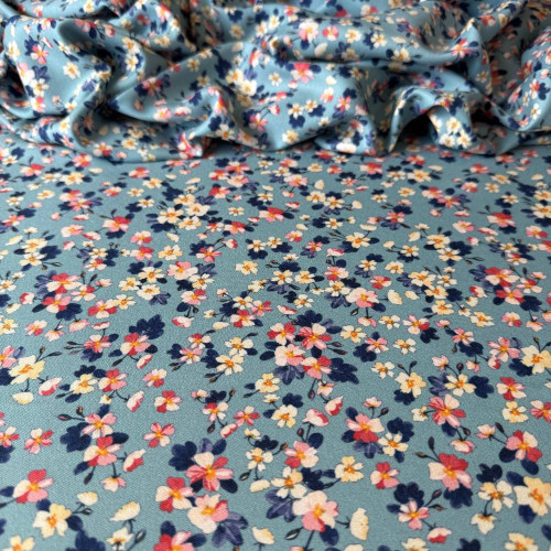 Tecido Estampado Crepe Elise - Floral Primavera Delicada