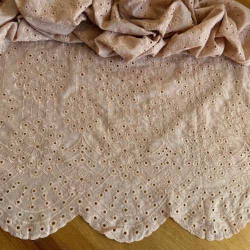 Tecido Lese de Algodão Bordado - Bege