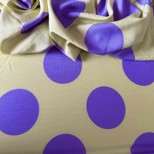 Tecido Estampado 100% Viscose - POÁ Manteiga e Lilás Tecido Estampado 100% Viscose - POÁ Manteiga e Lilás
