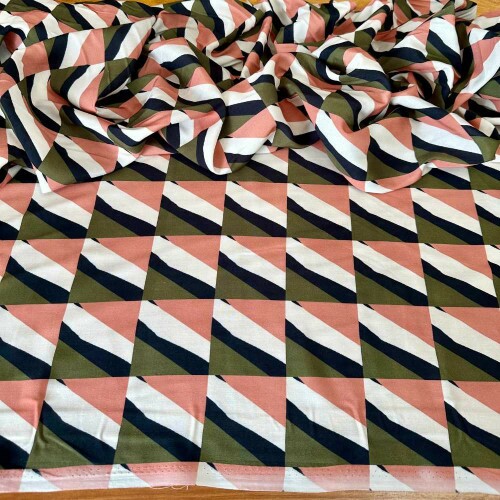  Tecido Estampado 100% Viscose  - 57