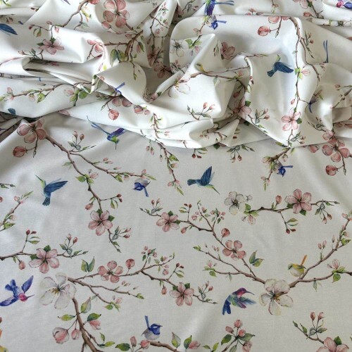 Tecido Estampado Viscoseda Beija - Flor Tecido Estampado Viscoseda Beija - Flor