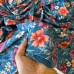 Tecido Estampado Viscoseda Flores do Crepúsculo Azul Cobalto