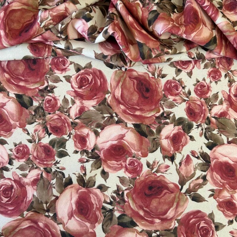 Tecido Estampado Viscoseda  Rosas Clássicas Aquarela
