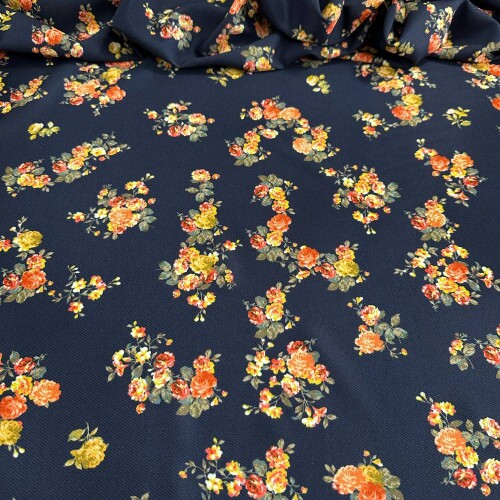 Tecido Estampado Crepe Evolve floral azul marinho