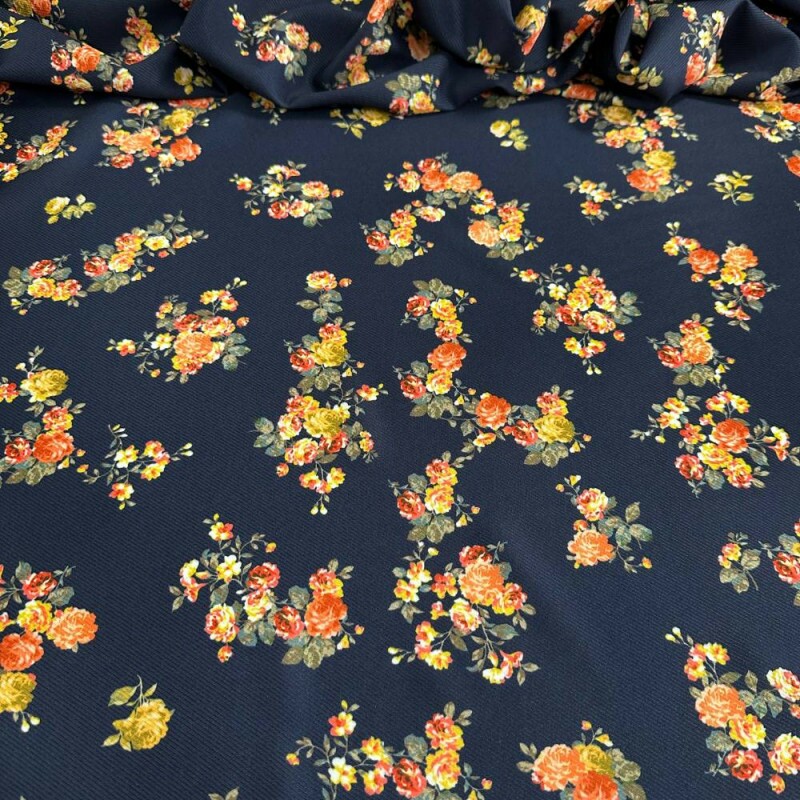 Tecido Estampado Crepe Evolve floral azul marinho