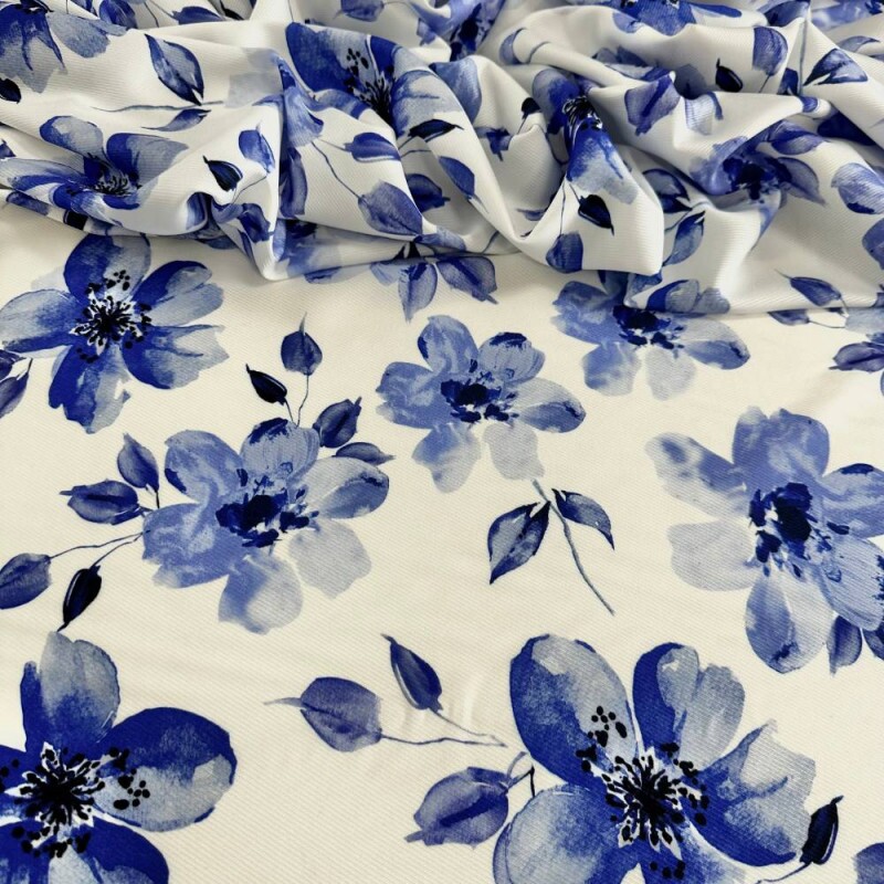 Tecido Estampado Crepe Evolve flores azuis 3